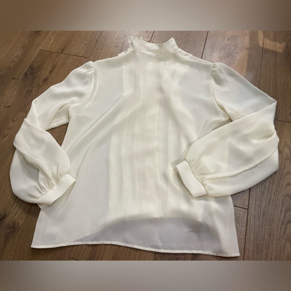 Style Rite Vintage Press Crease Straight Blouse Off-White Flowy Sleeves Collar - Picture 6 of 6